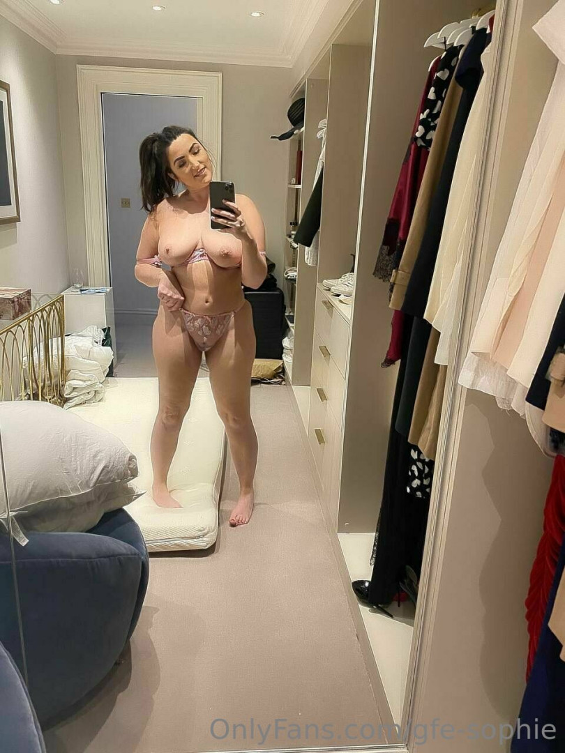 Photo by gfe-sophie published on July 28,2023 21:53:46 - BestThots