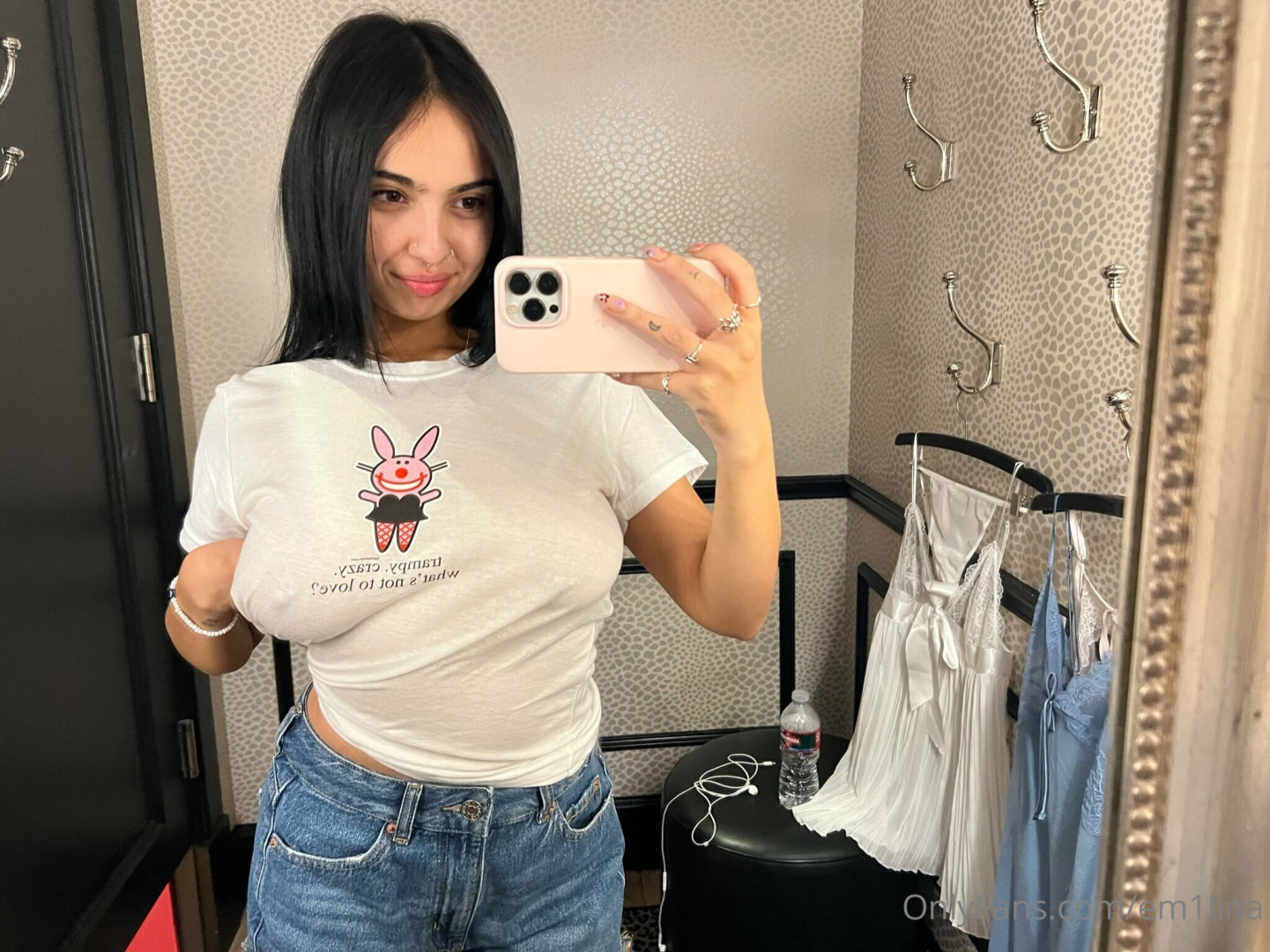 Photo by 10734 published on July 29,2023 06:59:52 - BestThots