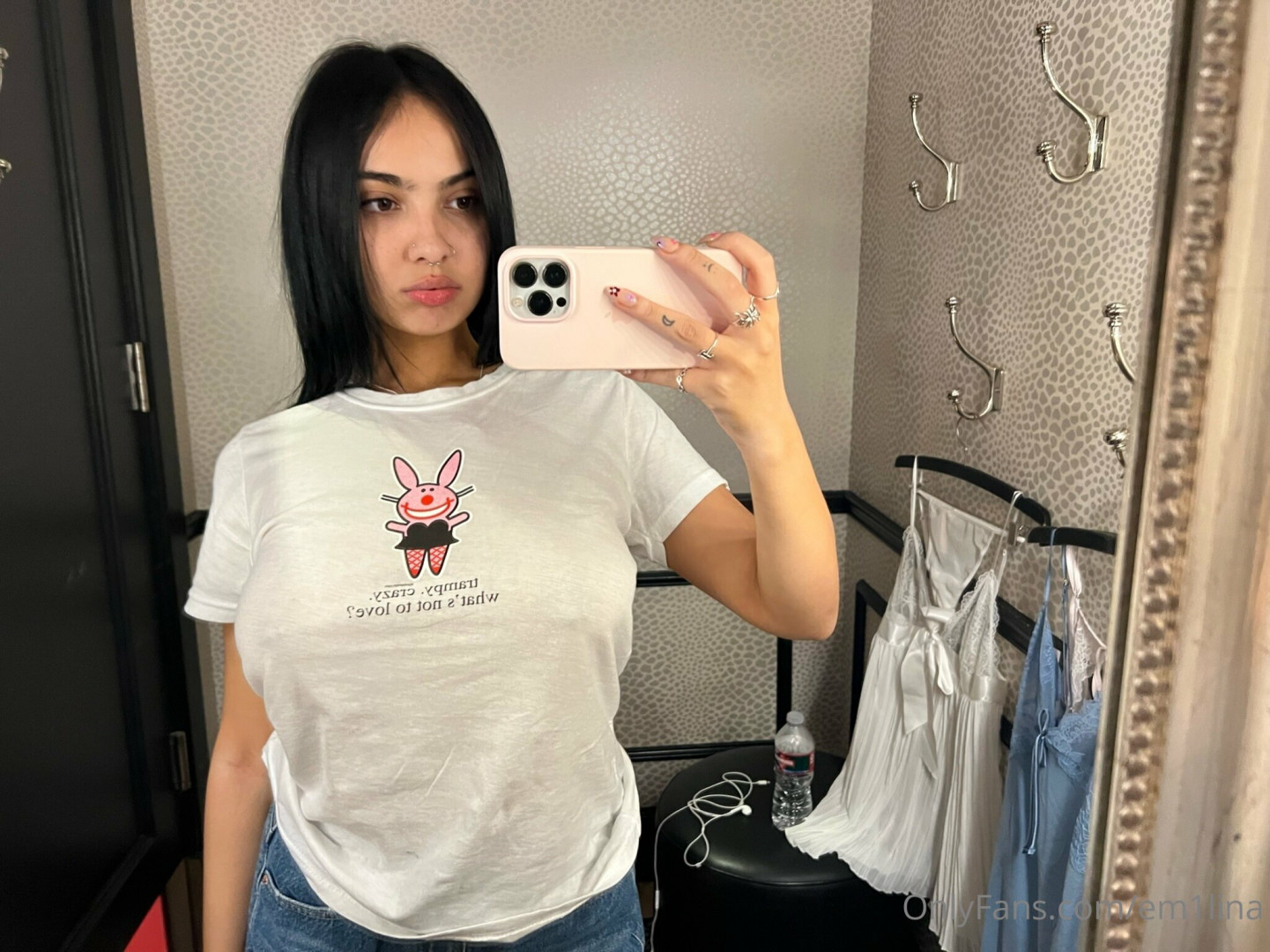Photo by 10734 published on July 29,2023 07:06:10 - BestThots
