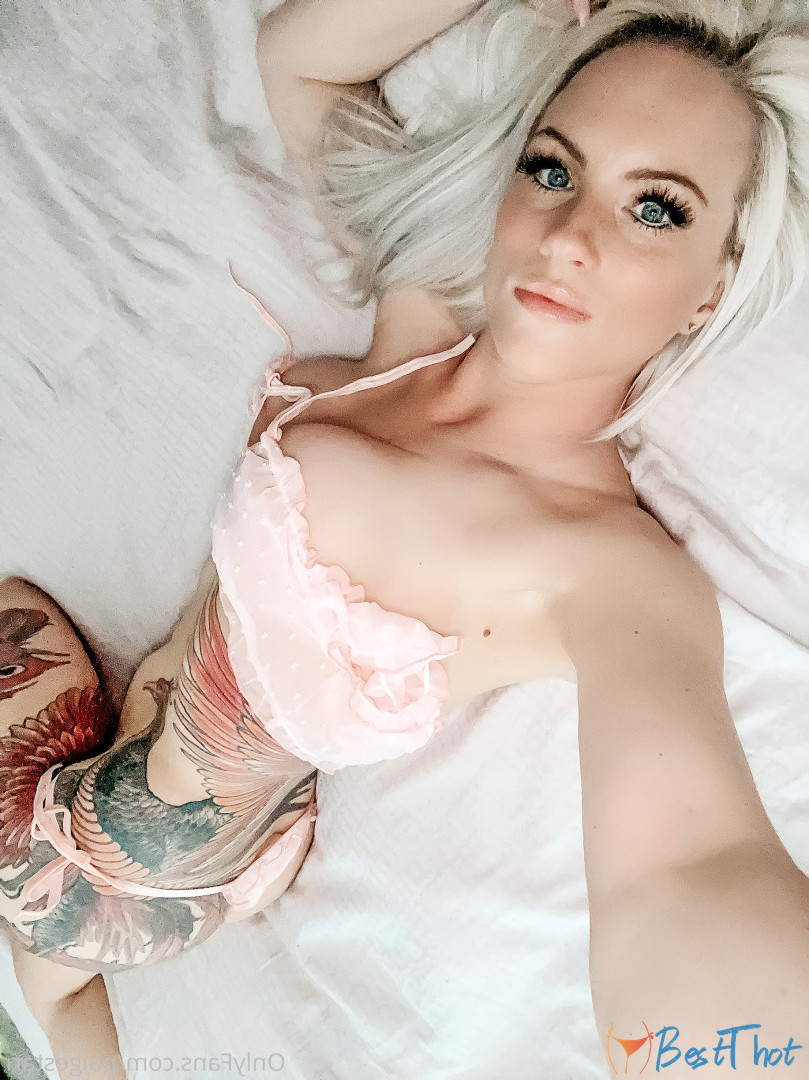 Photo by paigestarr published on December 19,2024 16:08:32 - BestThots