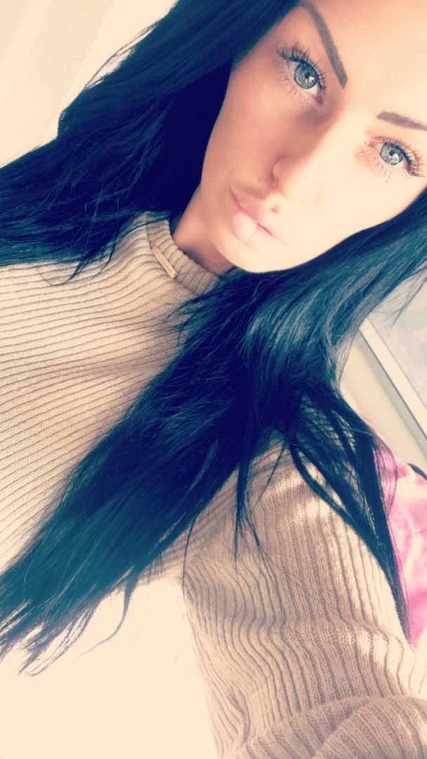 Photo by kerrylouise_xxx published on October 12,2023 22:16:33 - BestThots