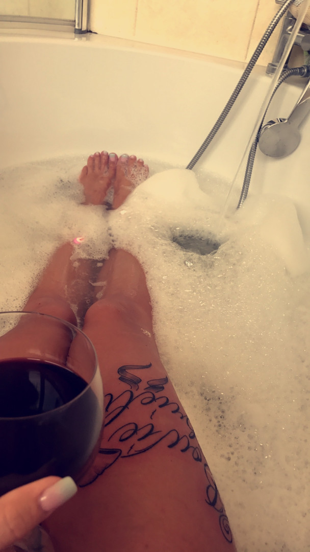 Photo by kerrylouise_xxx published on October 12,2023 23:47:14 - BestThots