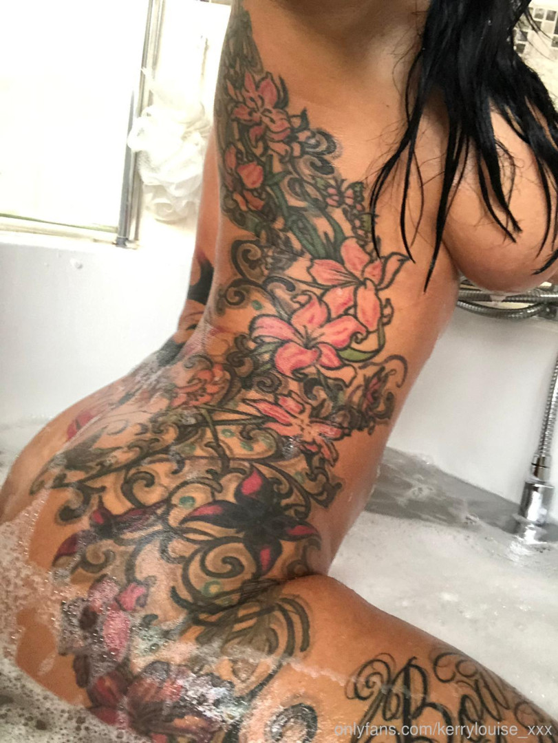 Photo by kerrylouise_xxx published on October 13,2023 01:25:54 - BestThots