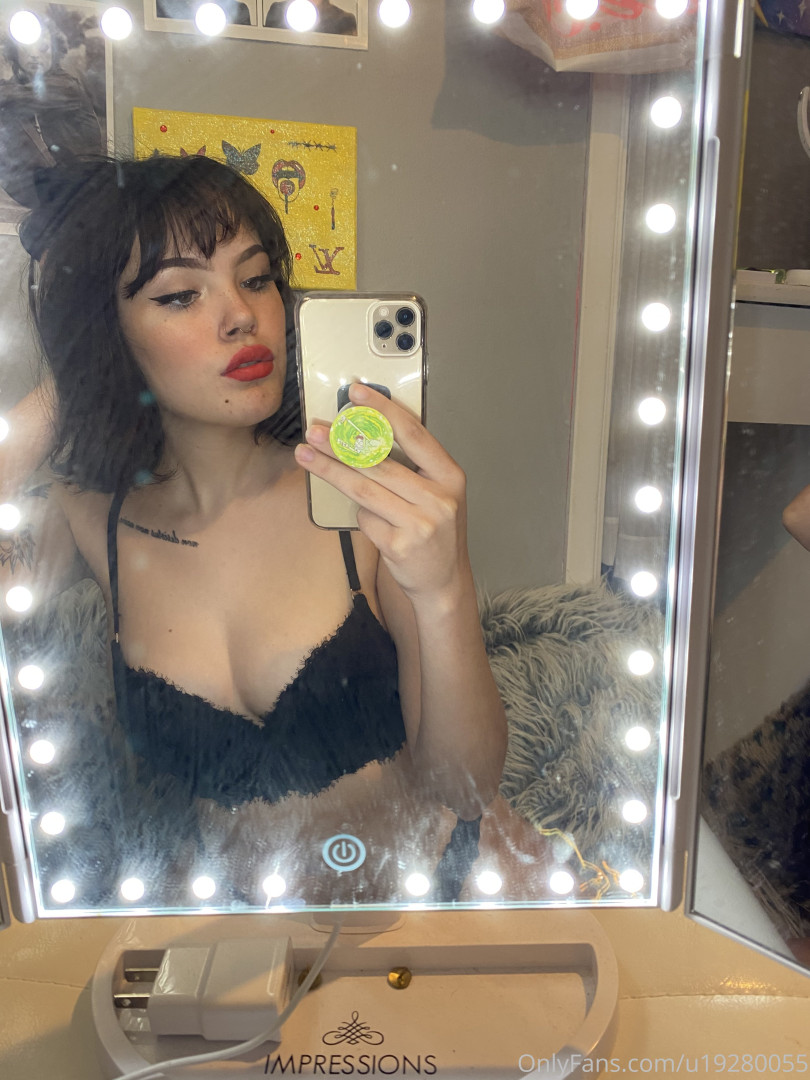 Photo by theasmrcollection published on May 17,2023 03:58:57 - BestThots
