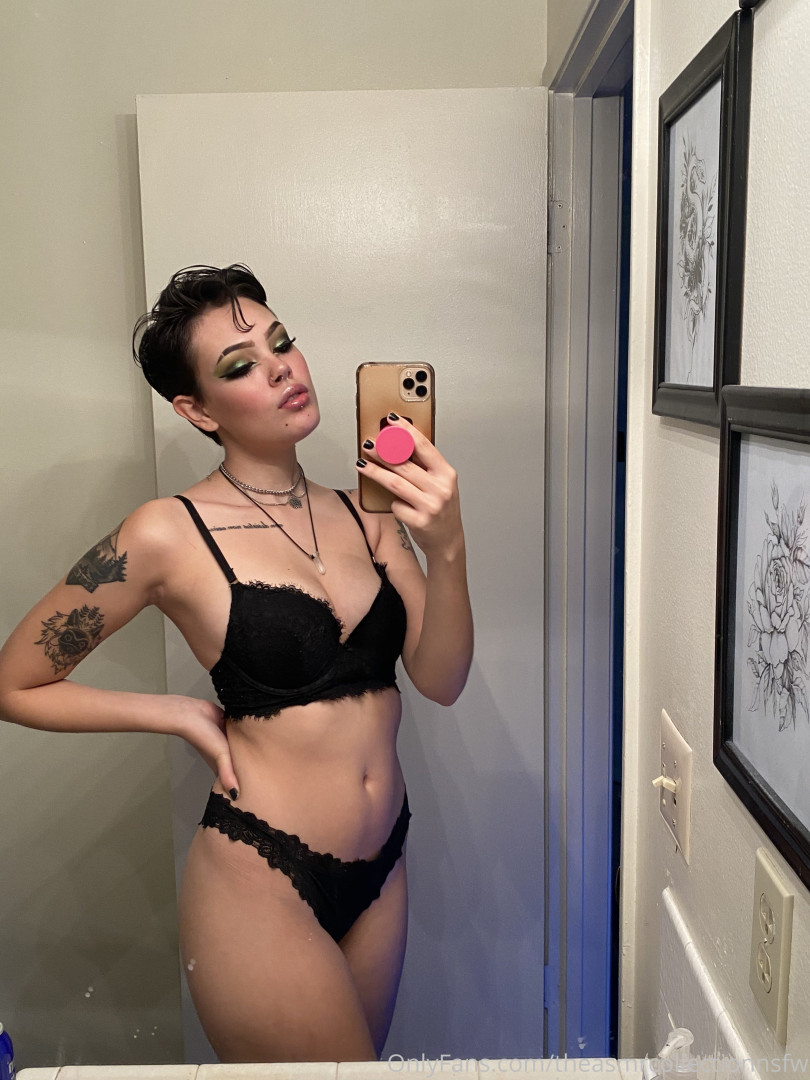 Photo by theasmrcollection published on May 17,2023 04:00:02 - BestThots