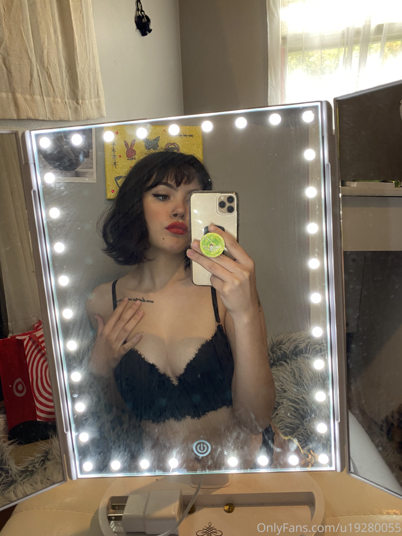 Photo by theasmrcollection published on May 17,2023 04:01:55 - BestThots