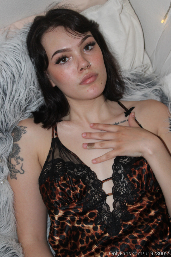 Photo by theasmrcollection published on May 17,2023 04:03:29 - BestThots