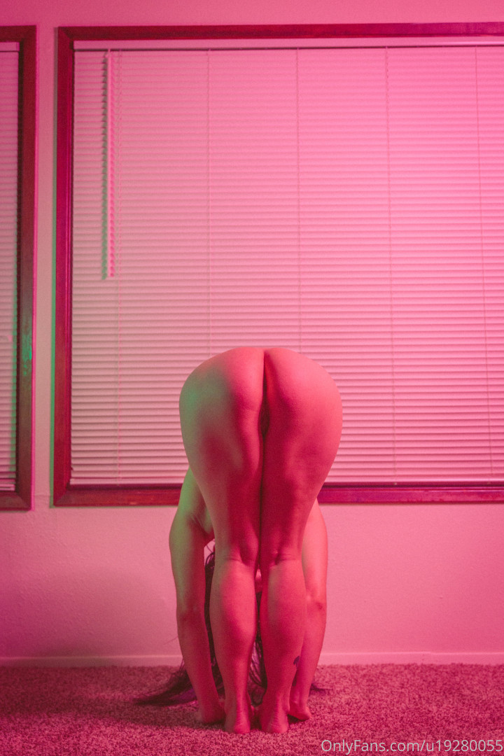 Photo by theasmrcollection published on May 17,2023 04:06:30 - BestThots