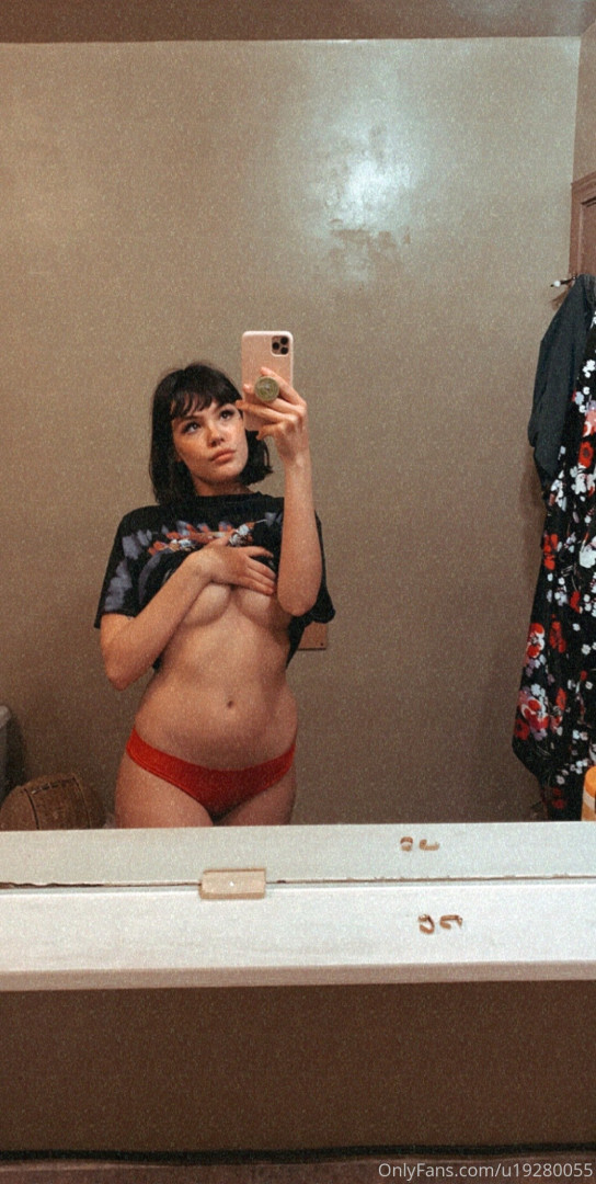 Photo by theasmrcollection published on May 17,2023 04:10:24 - BestThots