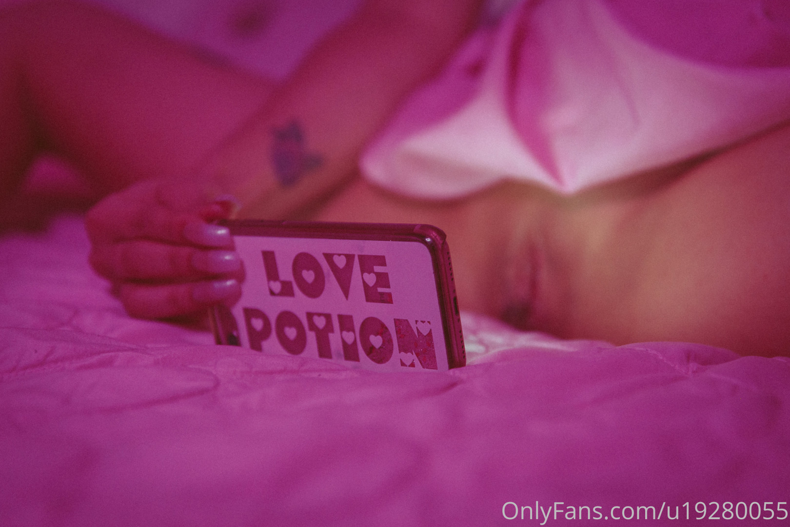 Photo by theasmrcollection published on May 17,2023 04:11:11 - BestThots