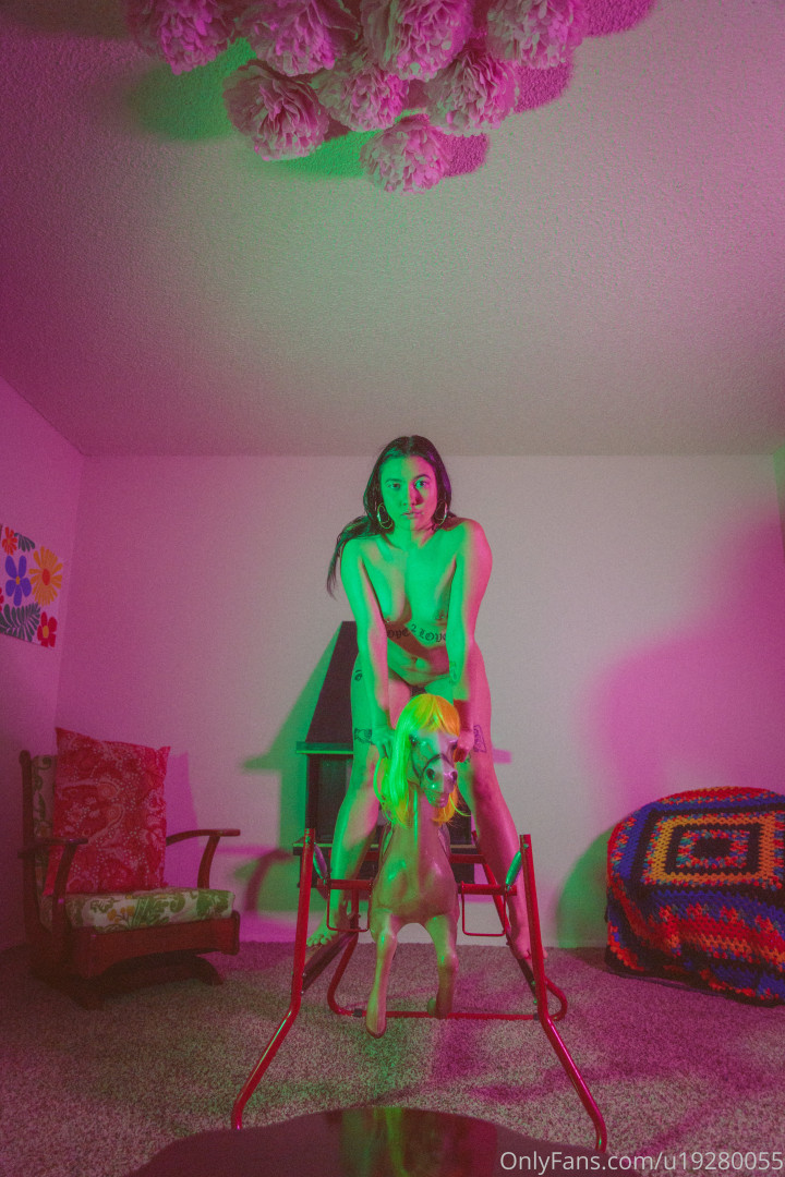 Photo by theasmrcollection published on May 17,2023 04:12:59 - BestThots