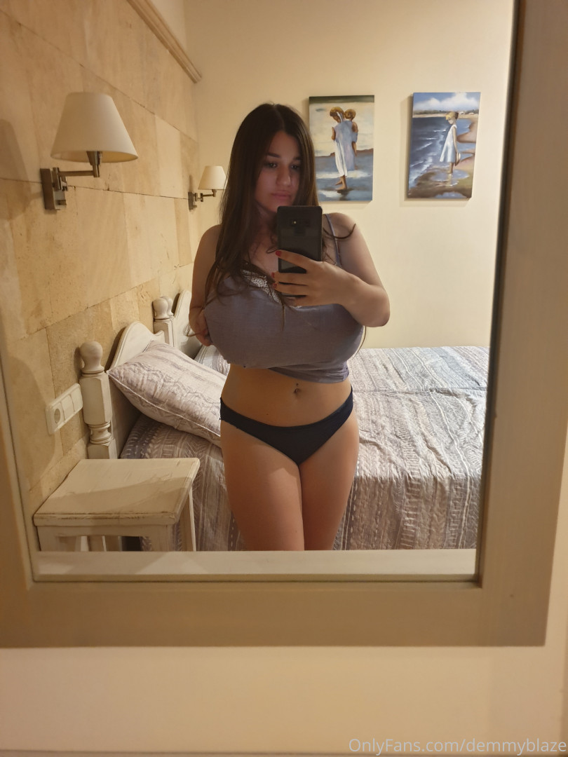 Photo by demmyblaze published on October 16,2023 10:21:10 - BestThots
