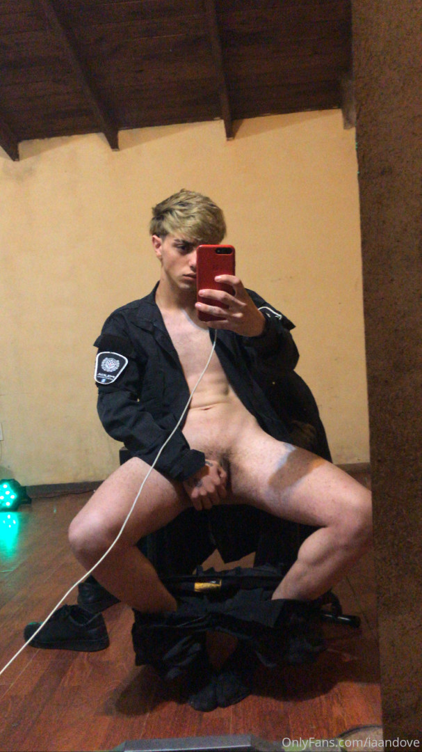 Photo by nachotwink published on October 12,2023 09:37:34 - BestThots