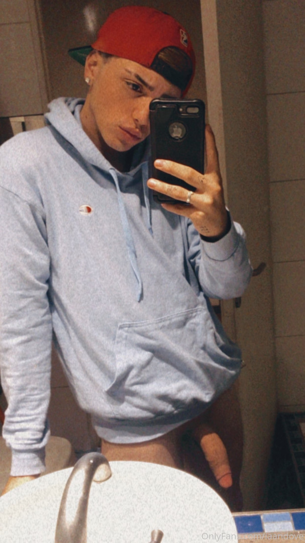 Photo by nachotwink published on October 12,2023 09:56:28 - BestThots