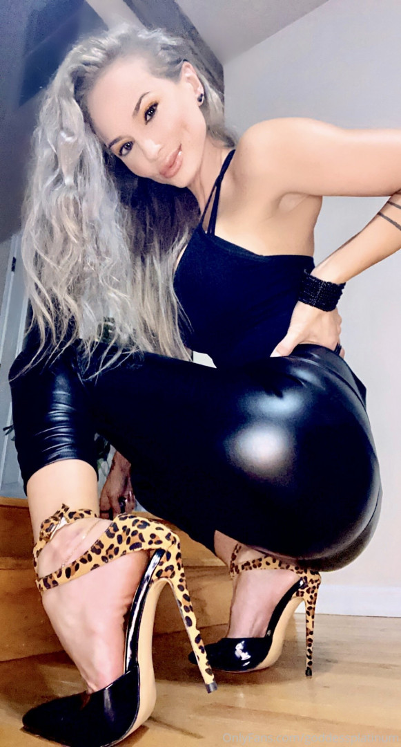 Photo by goddessplatinum published on October 14,2023 17:28:52 - BestThots