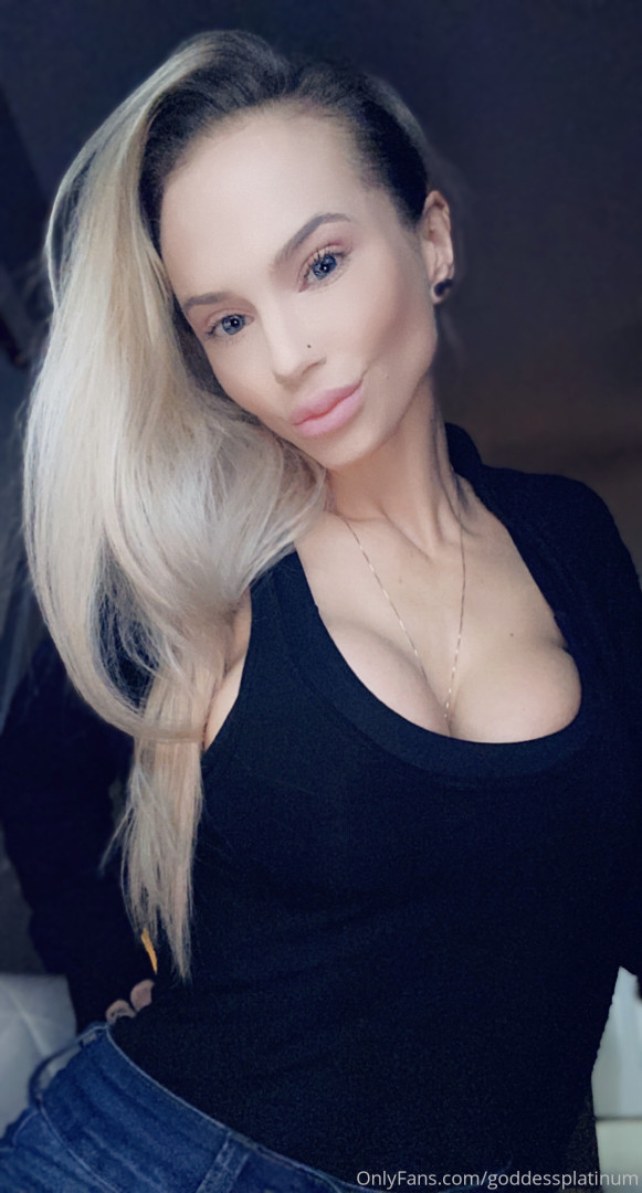 Photo by goddessplatinum published on October 14,2023 17:53:55 - BestThots