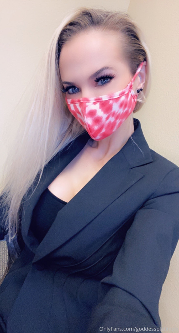 Photo by goddessplatinum published on October 14,2023 18:12:43 - BestThots