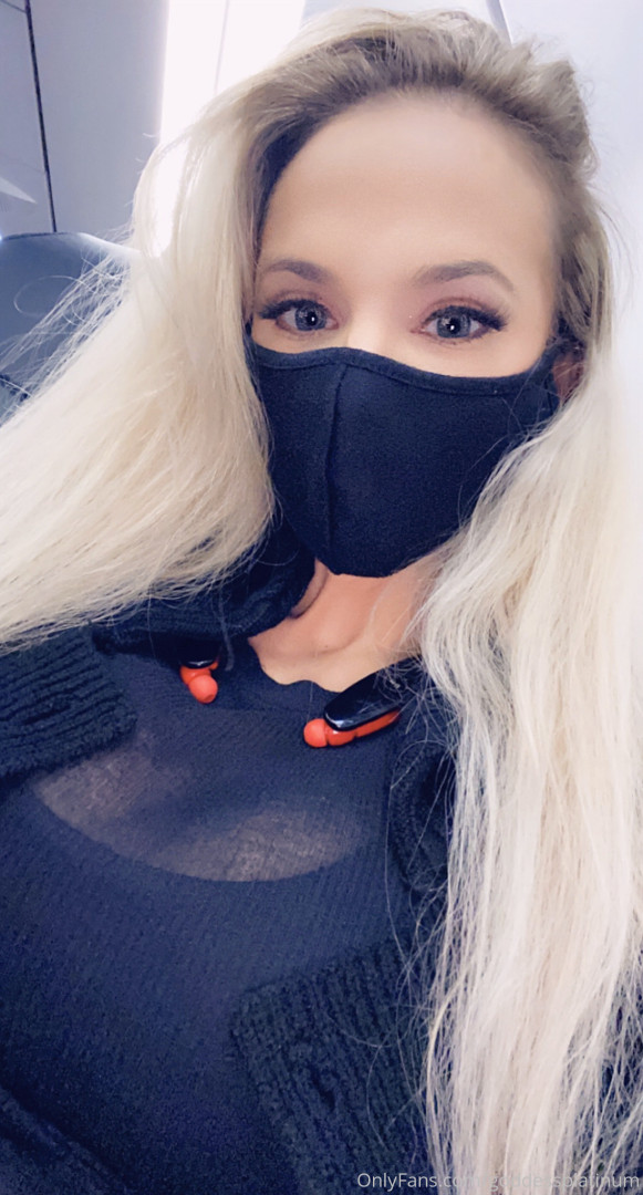 Photo by goddessplatinum published on October 14,2023 18:30:43 - BestThots