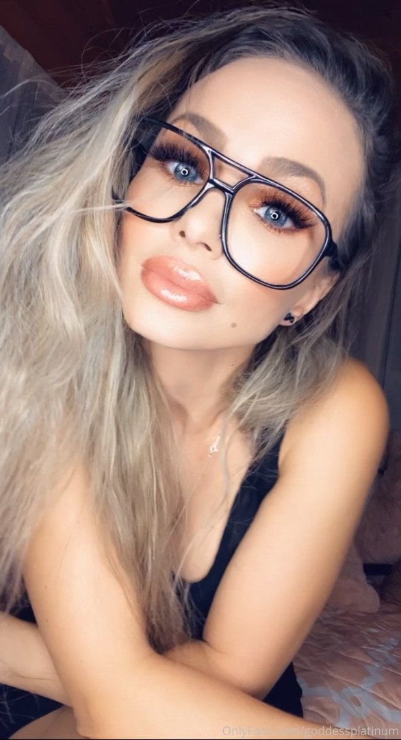 Photo by goddessplatinum published on October 14,2023 21:08:06 - BestThots