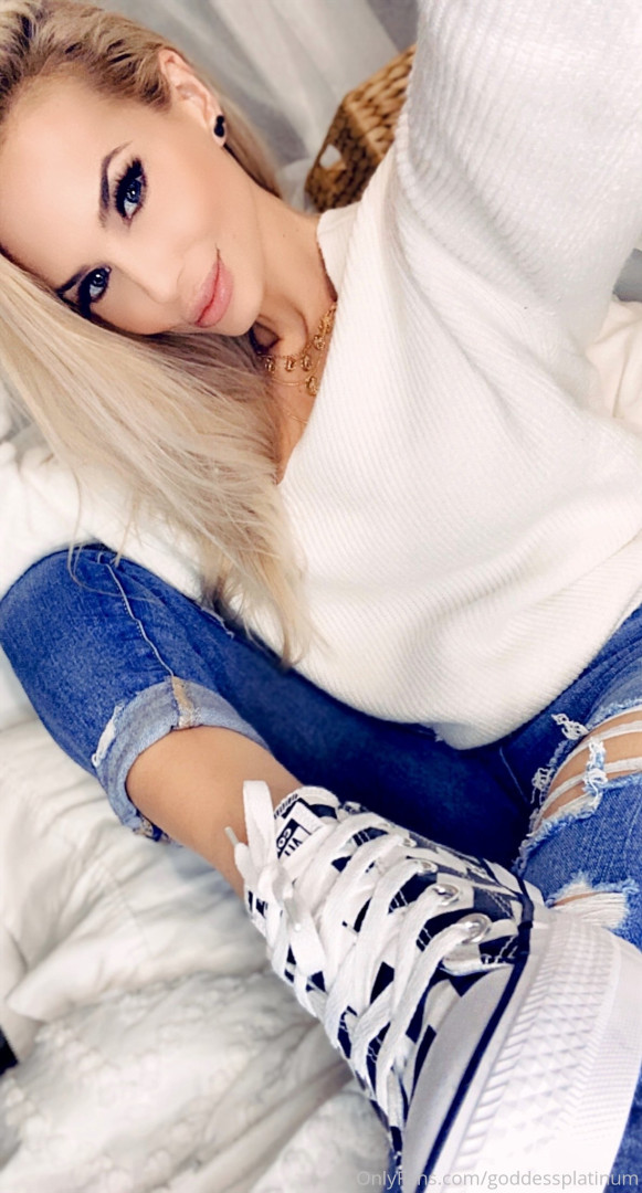 Photo by goddessplatinum published on October 14,2023 21:17:27 - BestThots