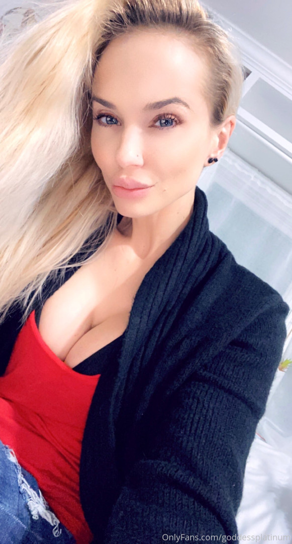 Photo by goddessplatinum published on October 14,2023 23:01:29 - BestThots