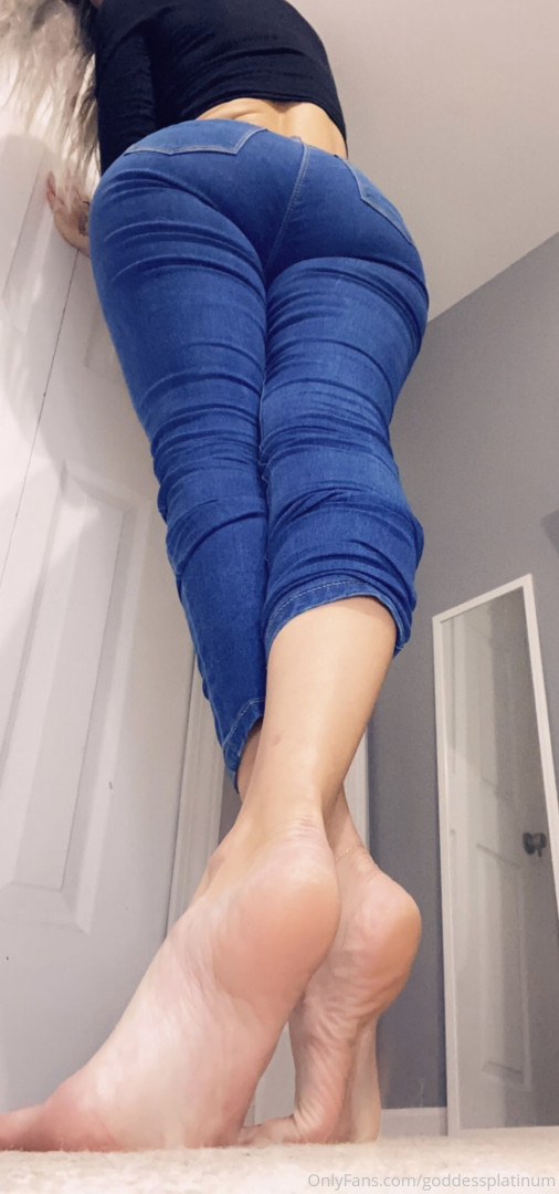 Photo by goddessplatinum published on October 14,2023 23:45:18 - BestThots