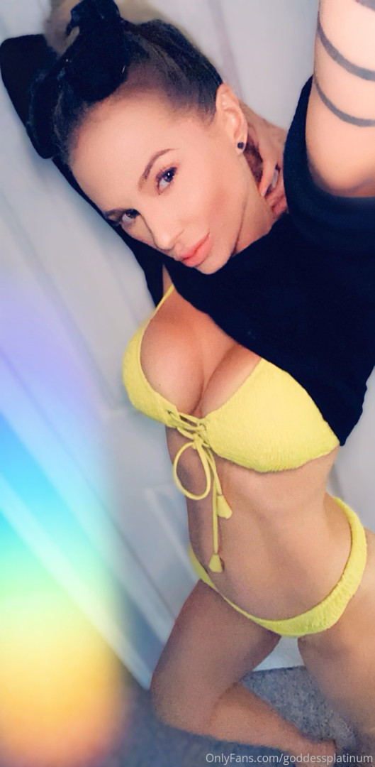Photo by goddessplatinum published on October 15,2023 01:08:24 - BestThots