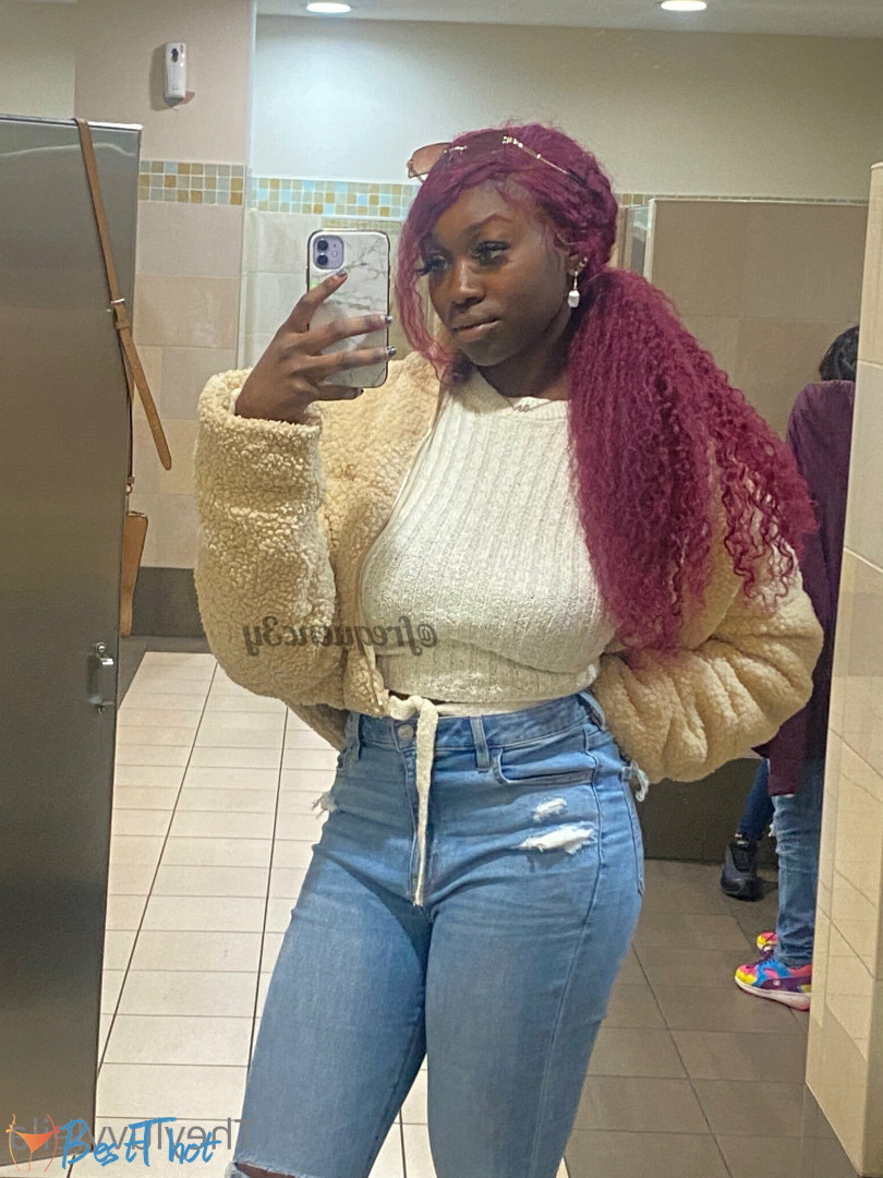 Photo by theyluvvleila published on December 12,2024 09:56:59 - BestThots