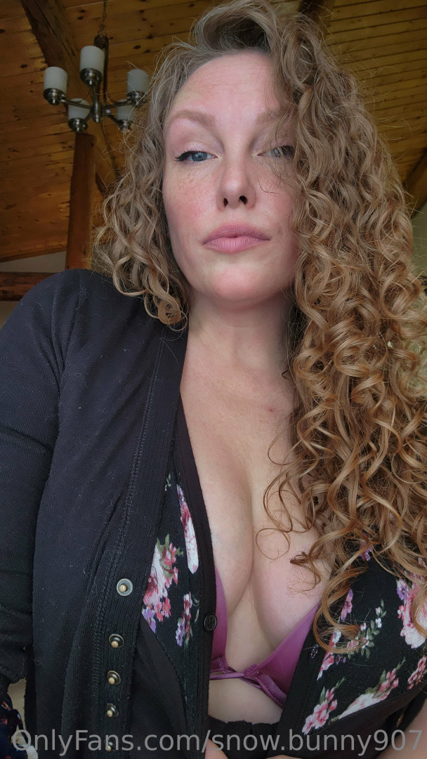 Photo by snow.bunny907 published on May 17,2023 20:56:09 - BestThots