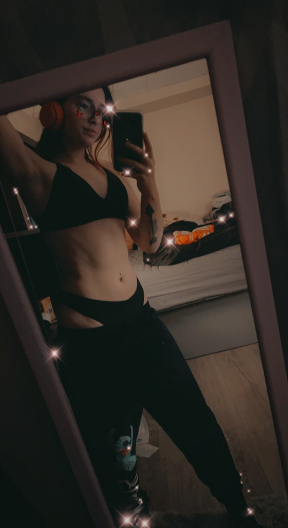Photo by miniloupxxx published on July 25,2023 09:31:21 - BestThots
