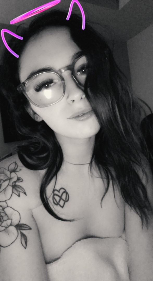 Photo by miniloupxxx published on July 25,2023 09:32:22 - BestThots