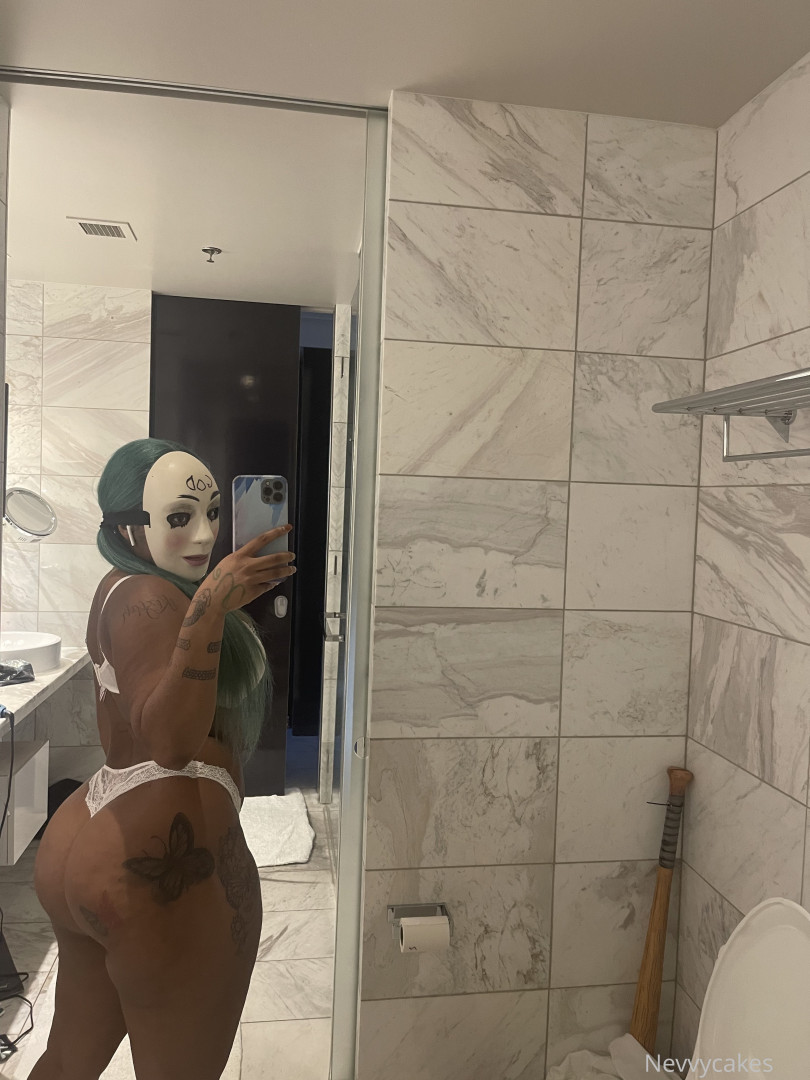 Photo by nevvycakes published on August 19,2023 06:00:50 - BestThots