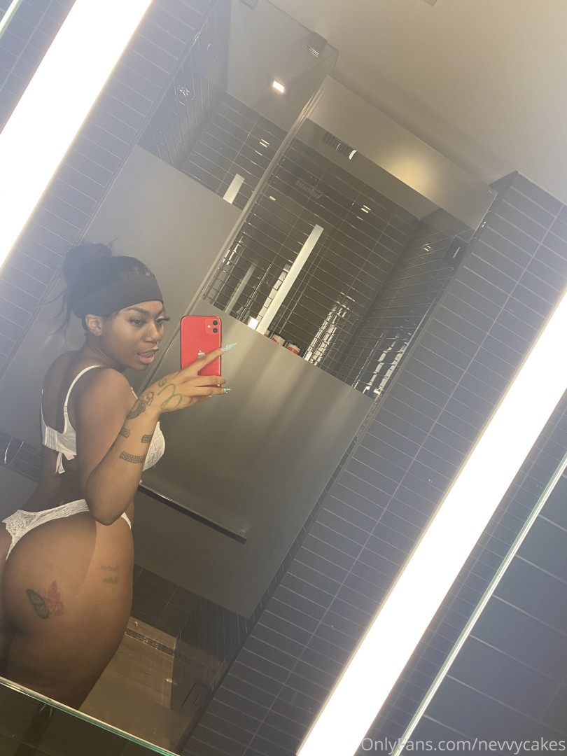 Photo by nevvycakes published on August 19,2023 06:11:10 - BestThots