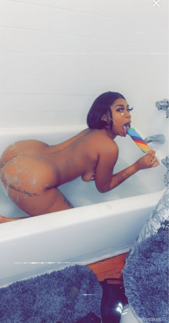 Photo by nevvycakes published on August 19,2023 06:15:25 - BestThots