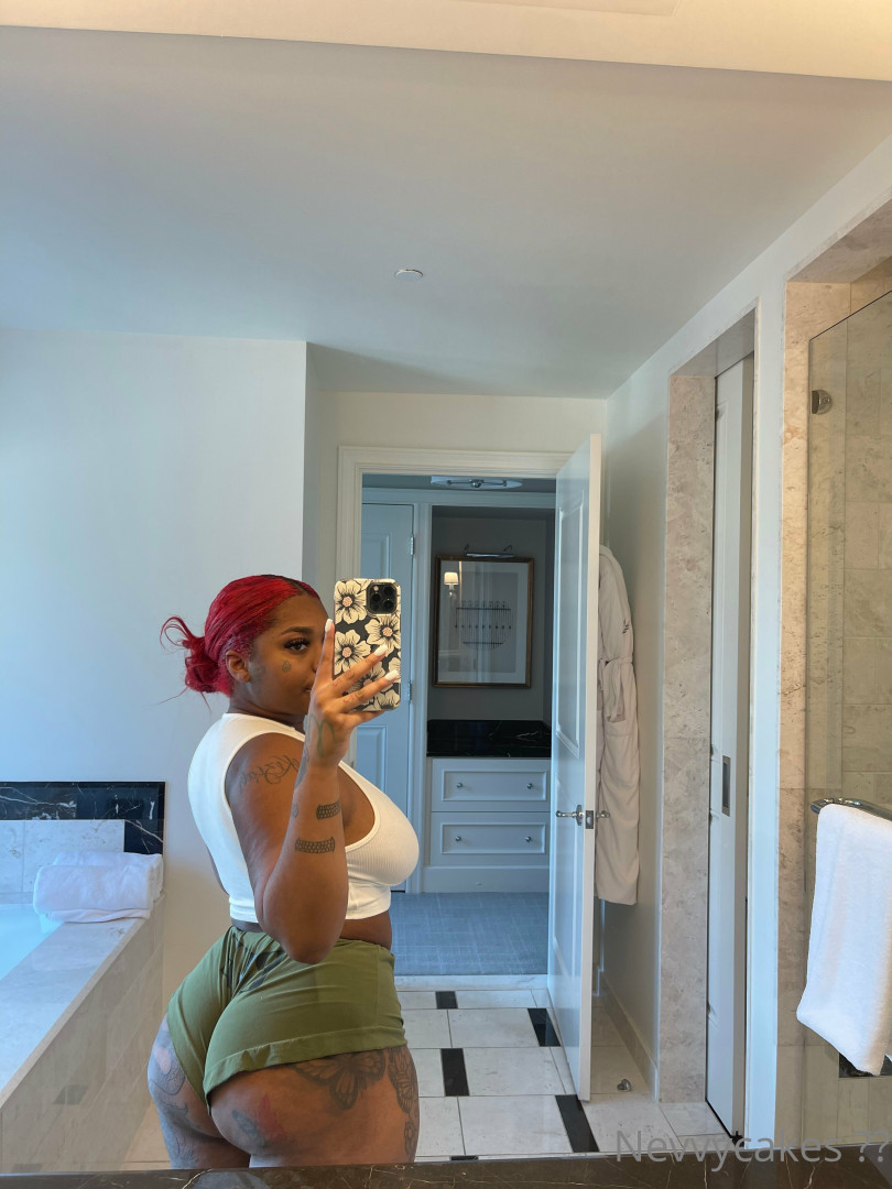 Photo by nevvycakes published on August 19,2023 06:25:33 - BestThots