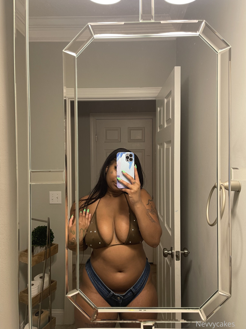 Photo by nevvycakes published on August 19,2023 06:31:55 - BestThots