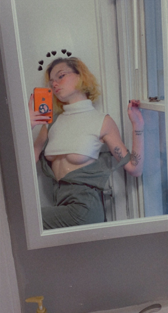 Photo by buttercupdaddy666 published on October 14,2023 00:45:37 - BestThots