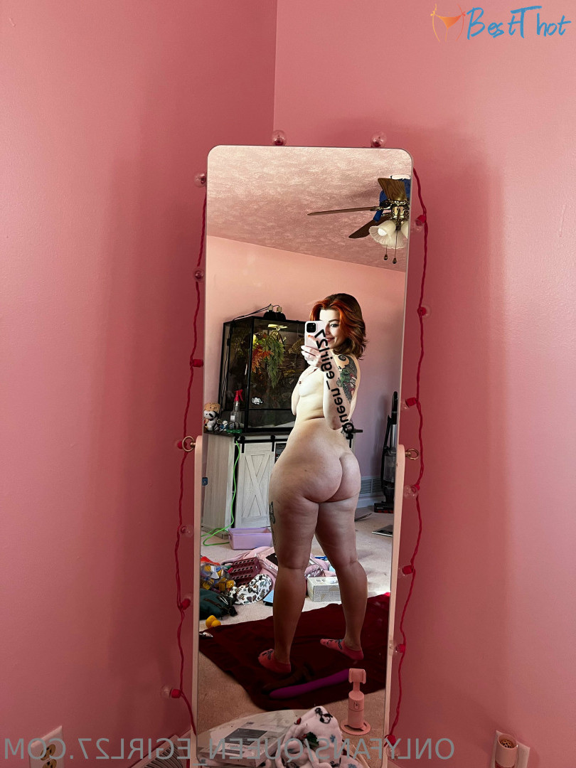 Photo by queen_egirl27 published on December 13,2024 05:01:15 - BestThots
