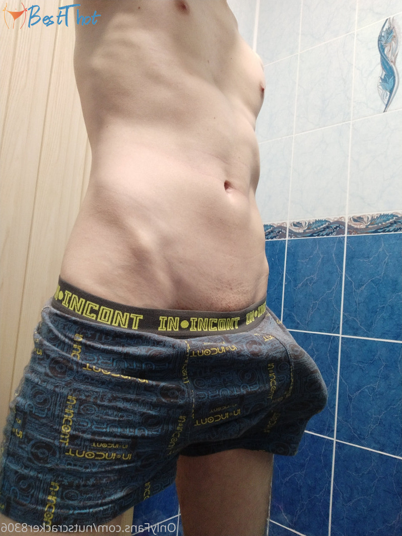 nutscracker8306 #9427089