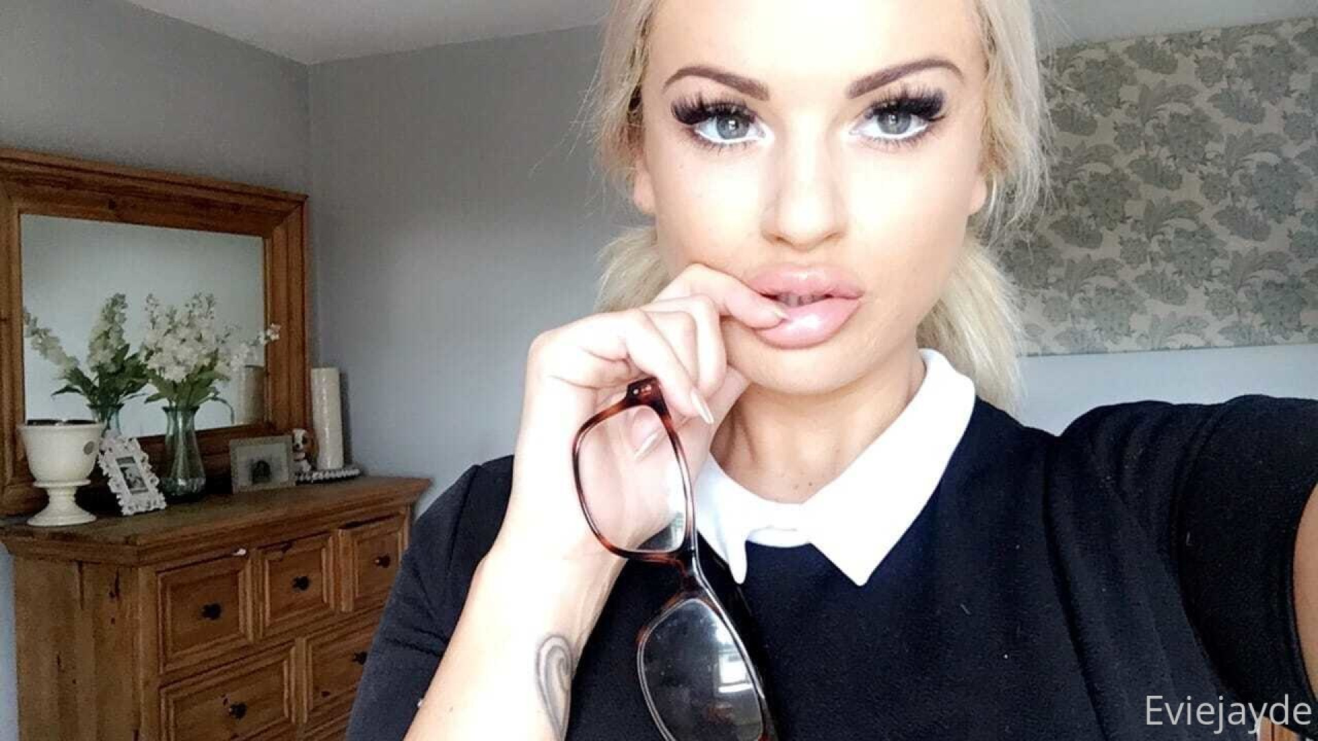 Photo by watchmynudes published on October 16,2023 12:47:53 - BestThots