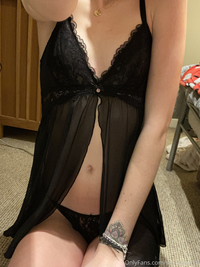 Photo by secretslut19 published on May 18,2023 08:45:24 - BestThots