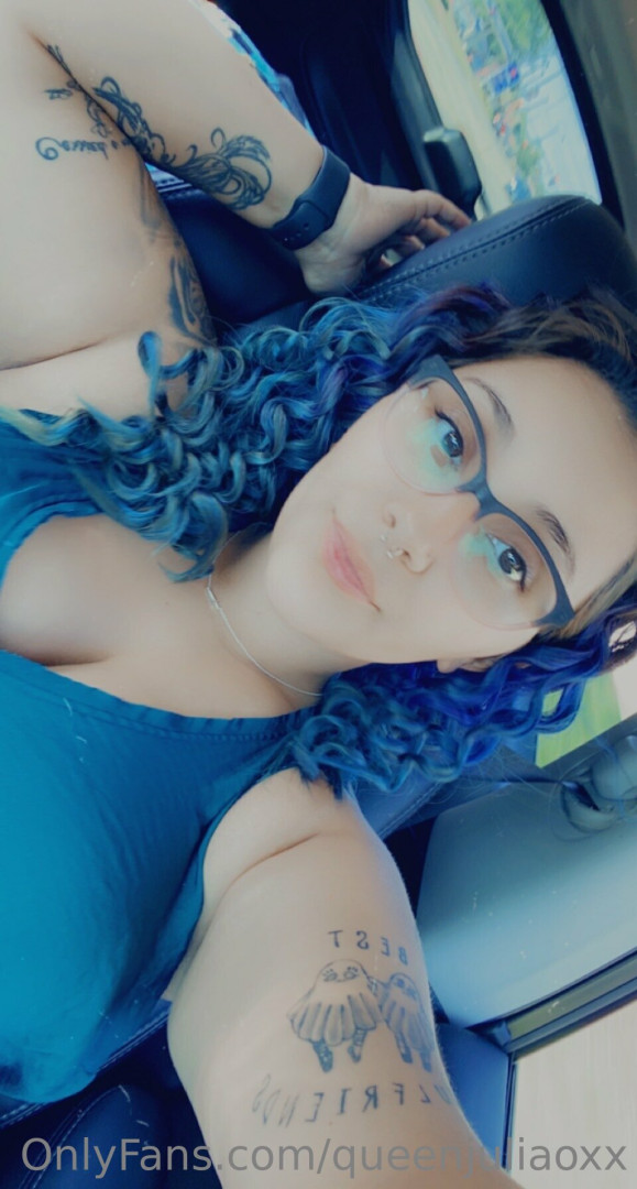 Photo by queenjuliaoxx published on November 5,2023 12:07:43 - BestThots