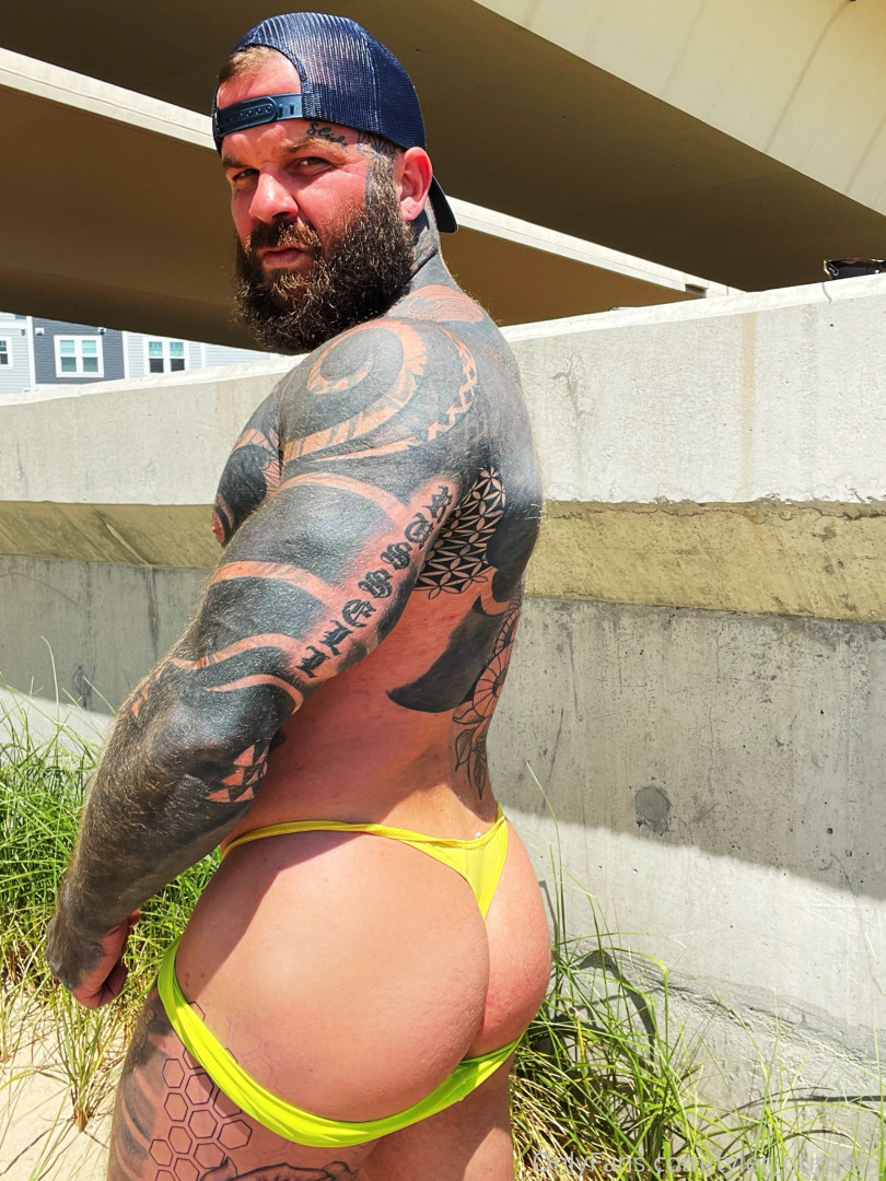 Photo by tyler_durden_ published on June 24,2023 16:53:42 - BestThots