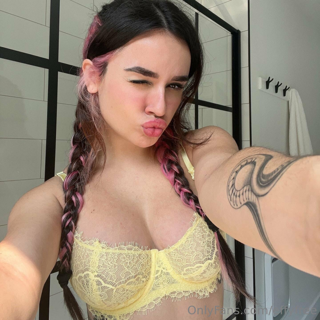 Photo by effyfree published on January 15,2024 11:52:11 - BestThots