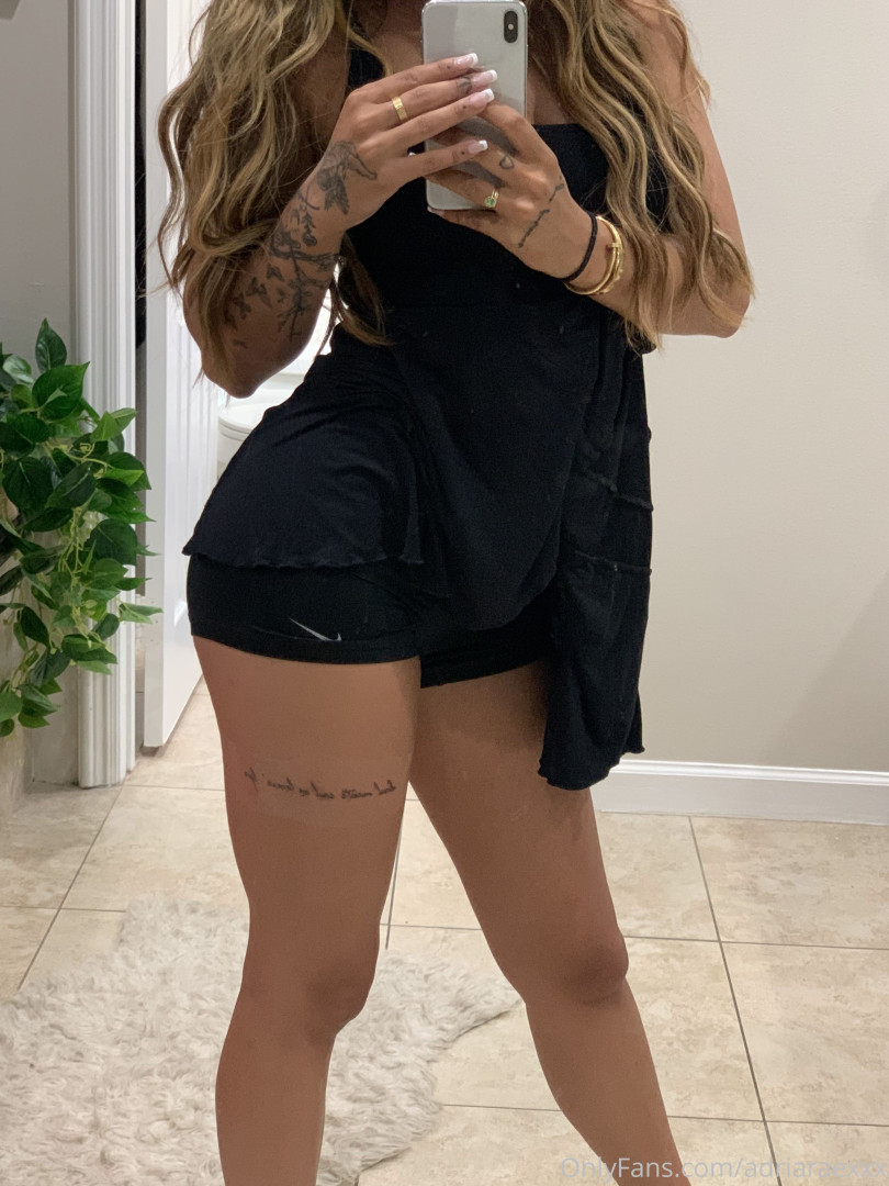 Photo by adriaraexxx published on November 20,2023 21:48:22 - BestThots