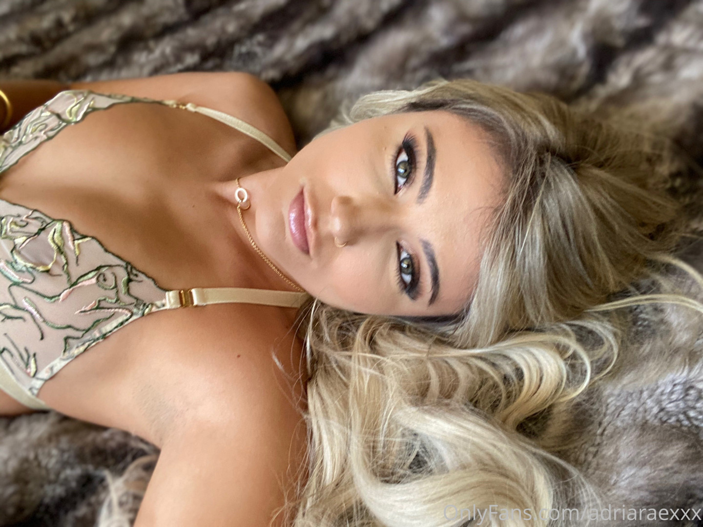 Photo by adriaraexxx published on November 20,2023 21:49:10 - BestThots