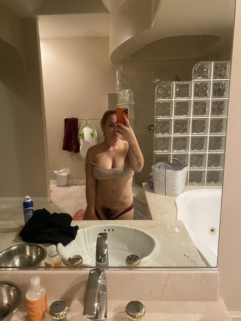 Photo by zoieburgher published on October 24,2023 21:30:09 - BestThots