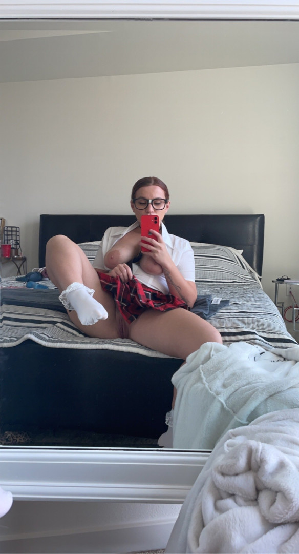 Photo by zoieburgher published on October 24,2023 21:48:45 - BestThots