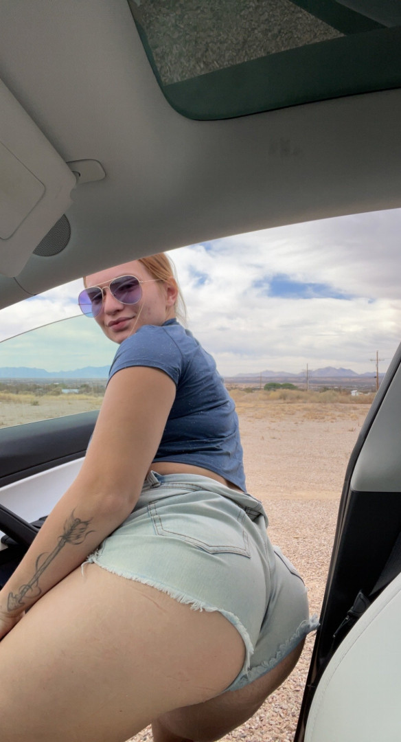 Photo by zoieburgher published on October 24,2023 21:50:56 - BestThots