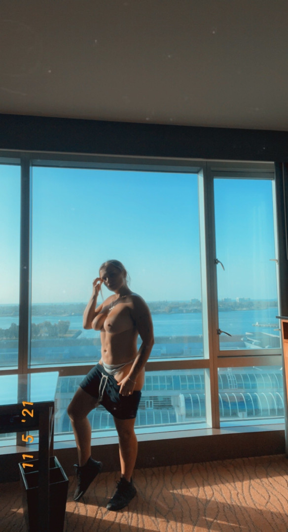 Photo by zoieburgher published on October 24,2023 21:59:20 - BestThots